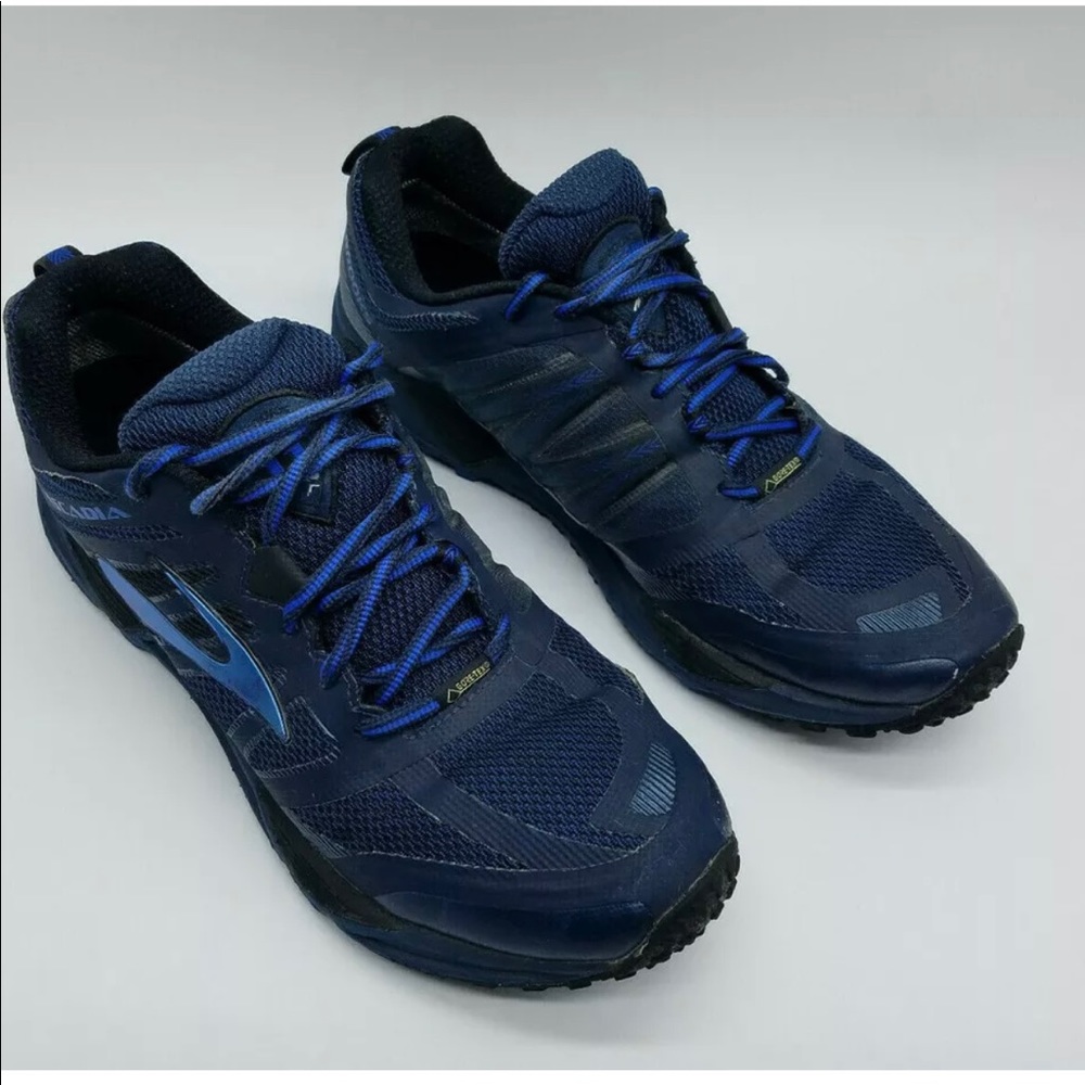 Brooks Cascadia 11 GTX Mens Trail Running Shoes Gore-Tex Blue 1102301D409 Sz 9 D